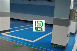 深圳市西北工业大学20000平方地下车库(坡道4mm车道2mm)撒砂(车位1mm)桔面施工